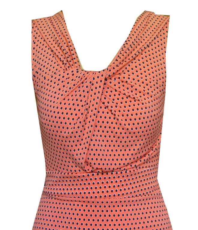 vestido lunares escote